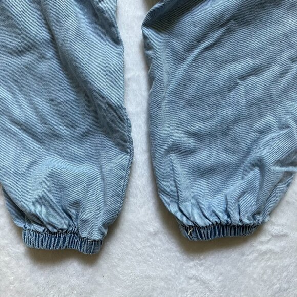 FREE w/ Purchase Denim Jogger Pants Size 110 (4T/5T) | Light Blue Elastic GUC - Picture 13 of 16